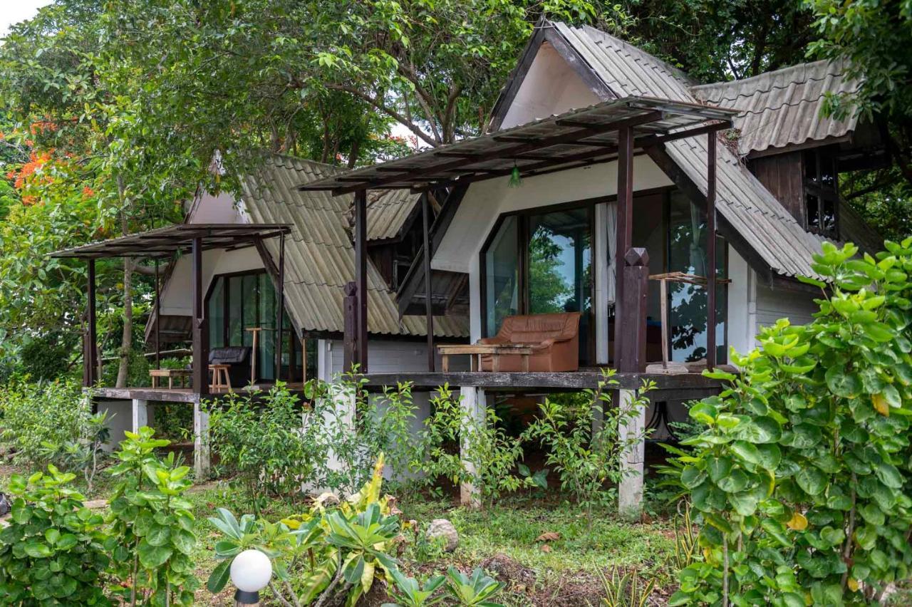 Banana Sunset - Bar & Bungalows Koh Mak Exterior foto